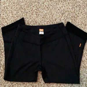 Lucy Powermax Capri angle cuff Size Small